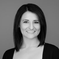 Pinnacle_Consulting_Kristi_Jan2022-104813_BW.jpg