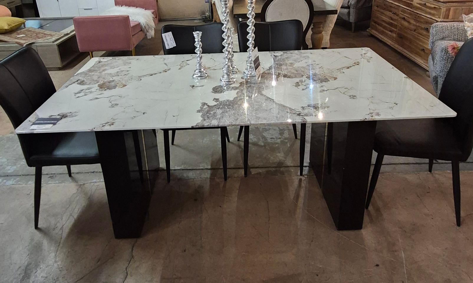 Airpark Consignment