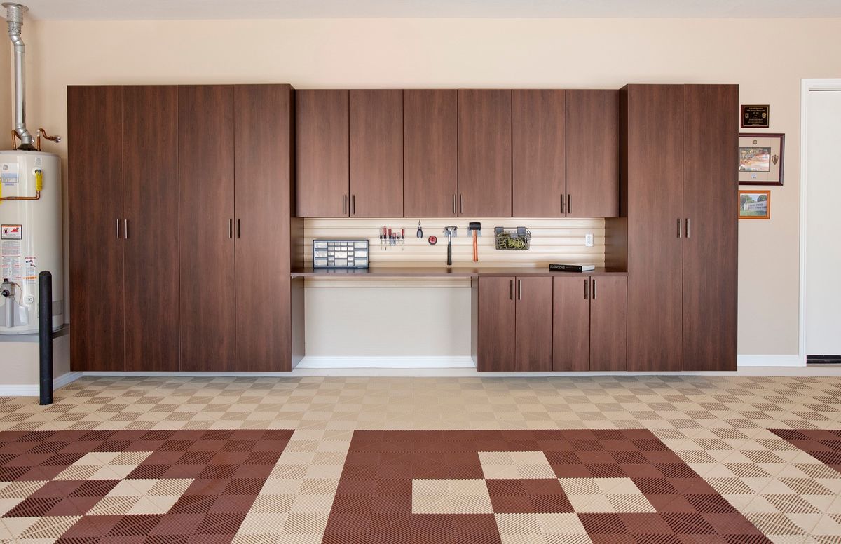 Coco Cabinets with Workbench Maple Slatwall Swiss Trax Floors.jpg