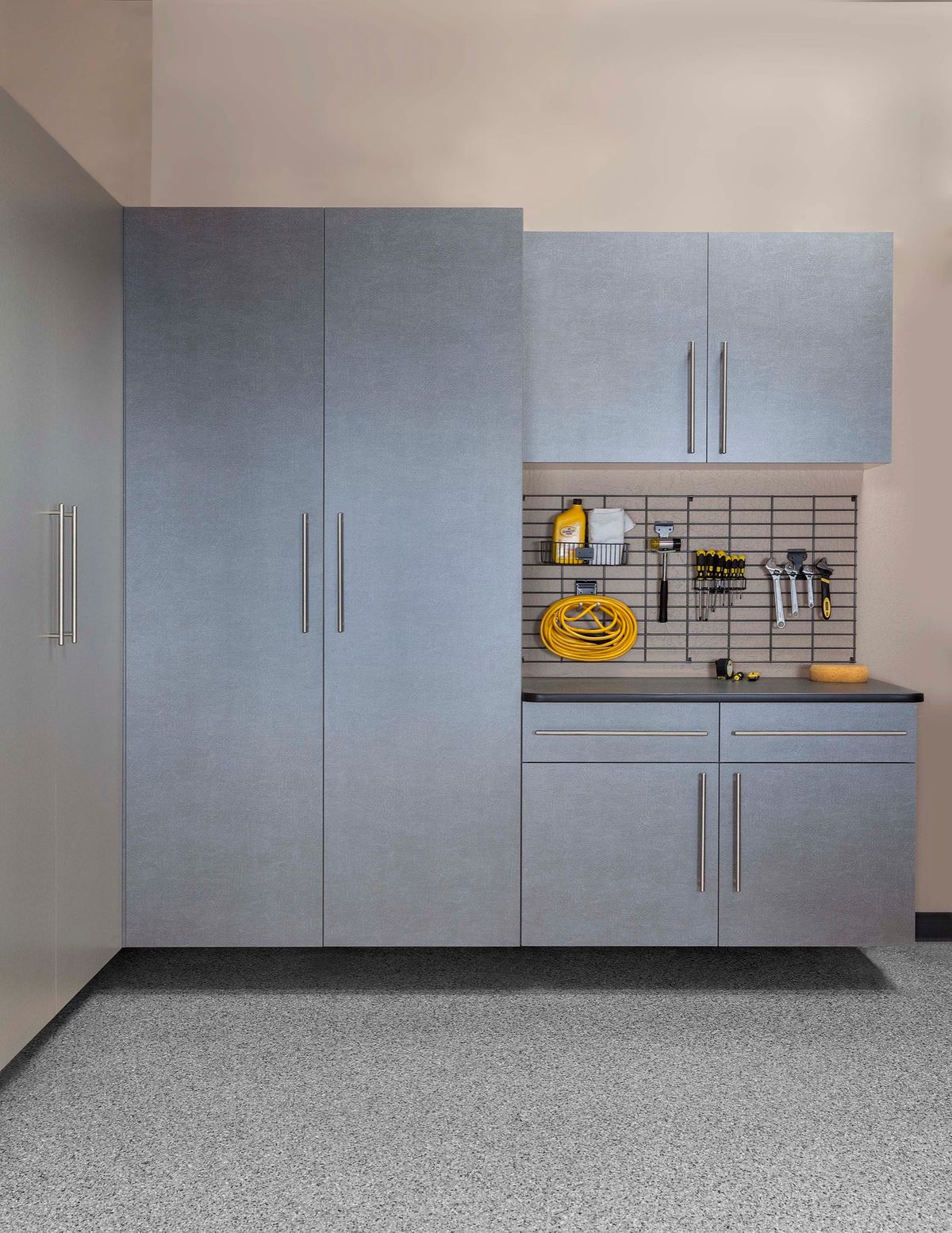 Pewter Cabinets Ebony Workbench Gridwall Smoke Floor Feb 2013.jpg