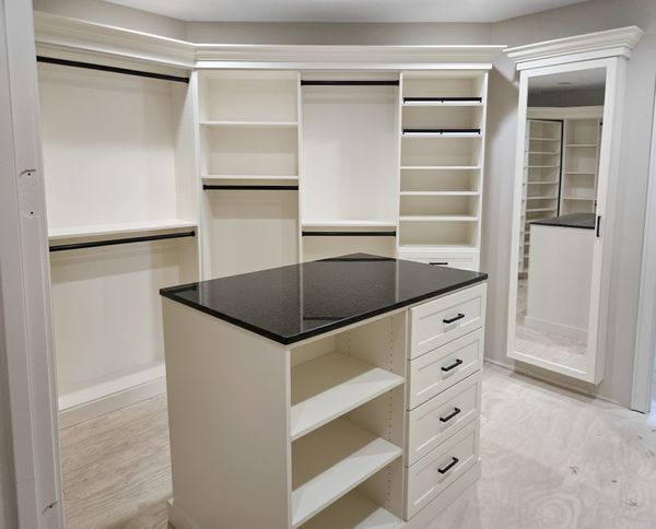 Custom Walk-In Closet, Omaha
