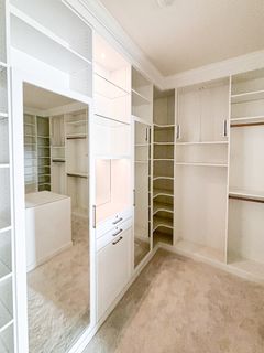 Walk-In Closet with Custom Lighting – Omaha, NE | Incontro Closets