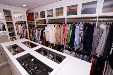 walk-in closet