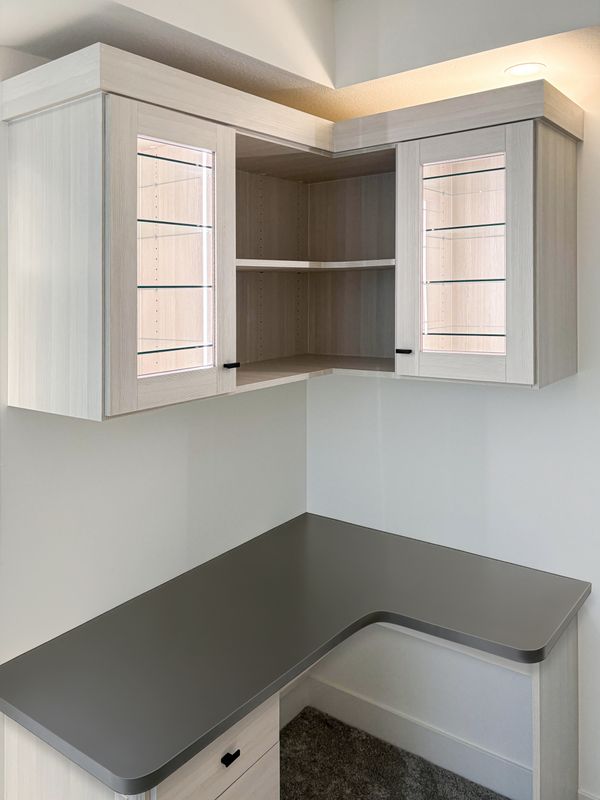 Home Office Built-In Desk, Omaha