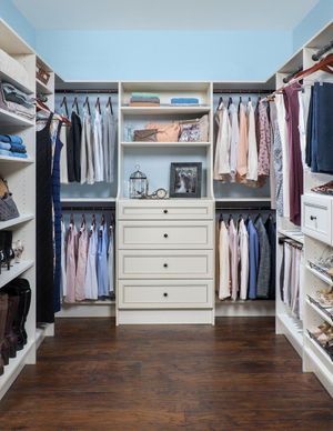 walk-in-custom-closet-antique-white-1920w.jpg