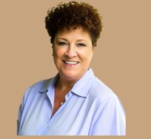 Lisa Brennan Website Team Photo.jpg