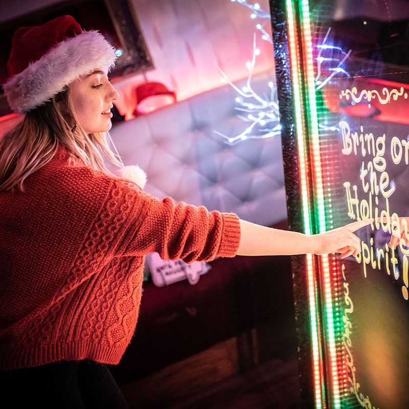 Mirror Me Booth - holiday activation.jpg