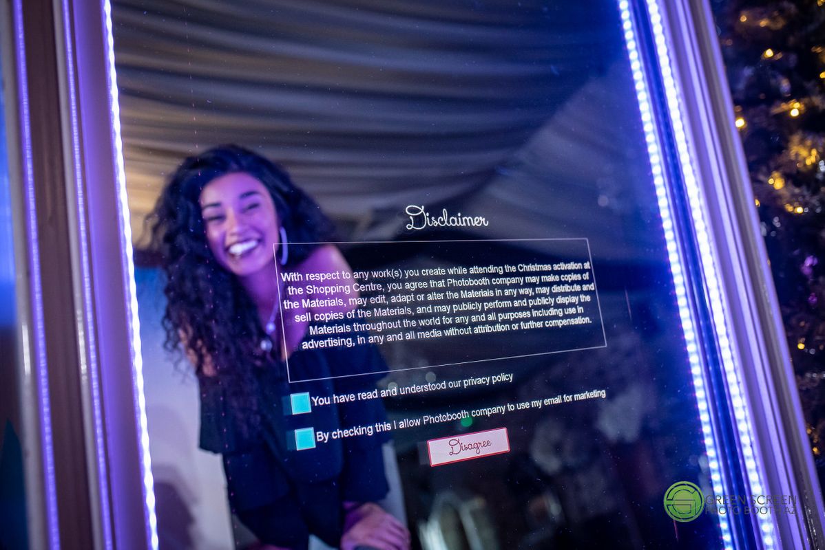 Phoenix Photo Booth with the Mirror Me