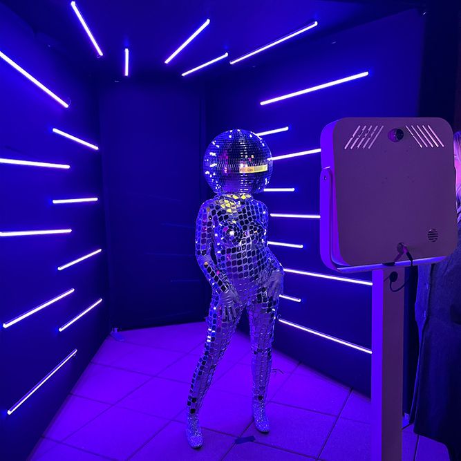 Discoball  Vogue Booth - Riot - W Scottsdale .jpg