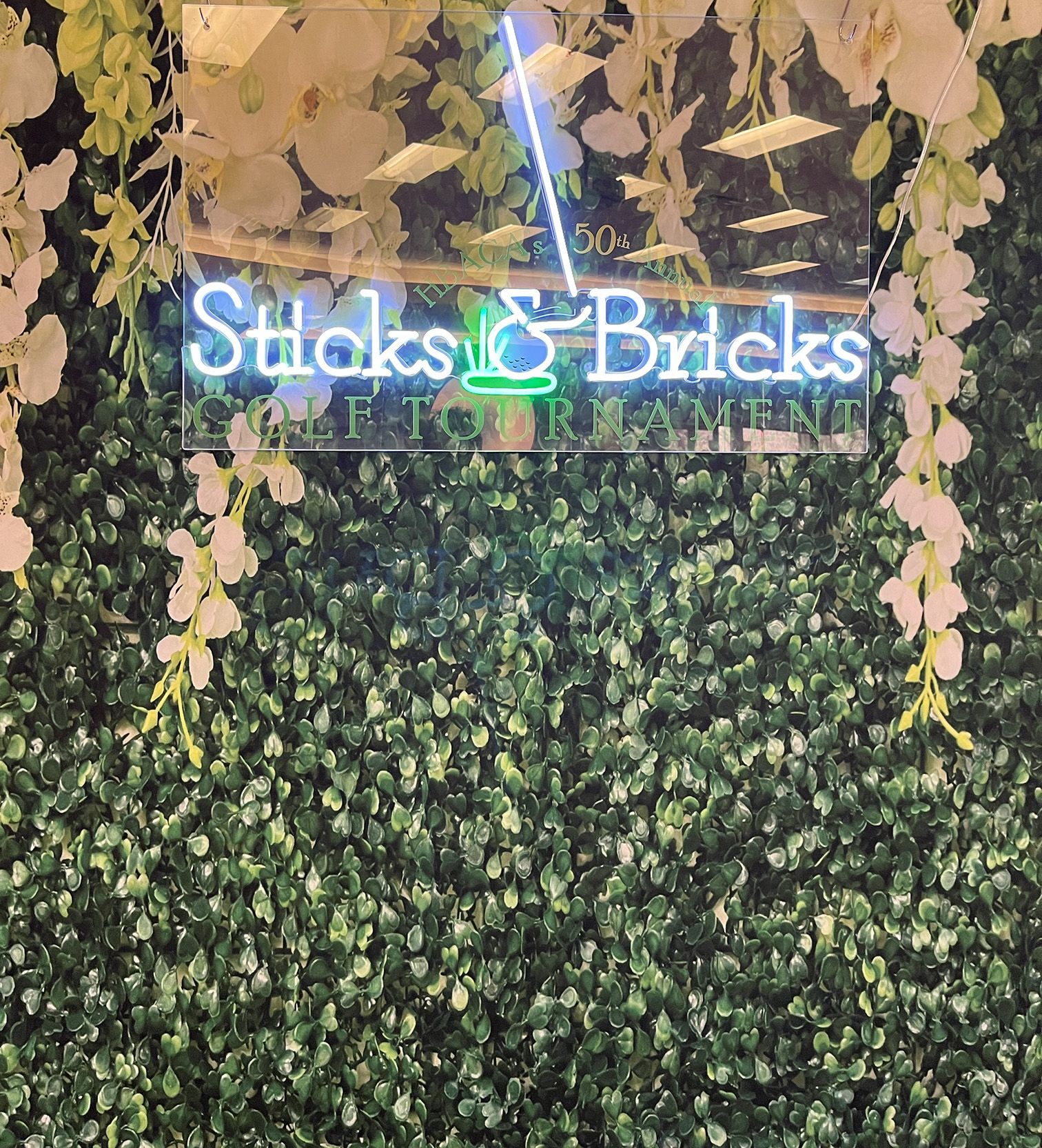 Sticks & Bricks - Customized LED - Green Screen Photo Booth.jpg