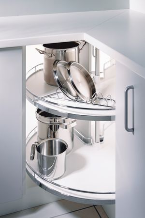 Revo_Chrome_White_Kesseboehmer_USA_2.jpg