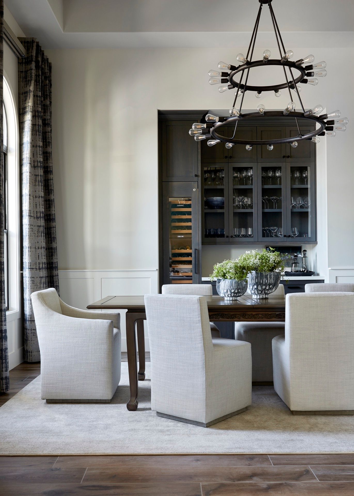 002_diningroom_008a copy.jpg