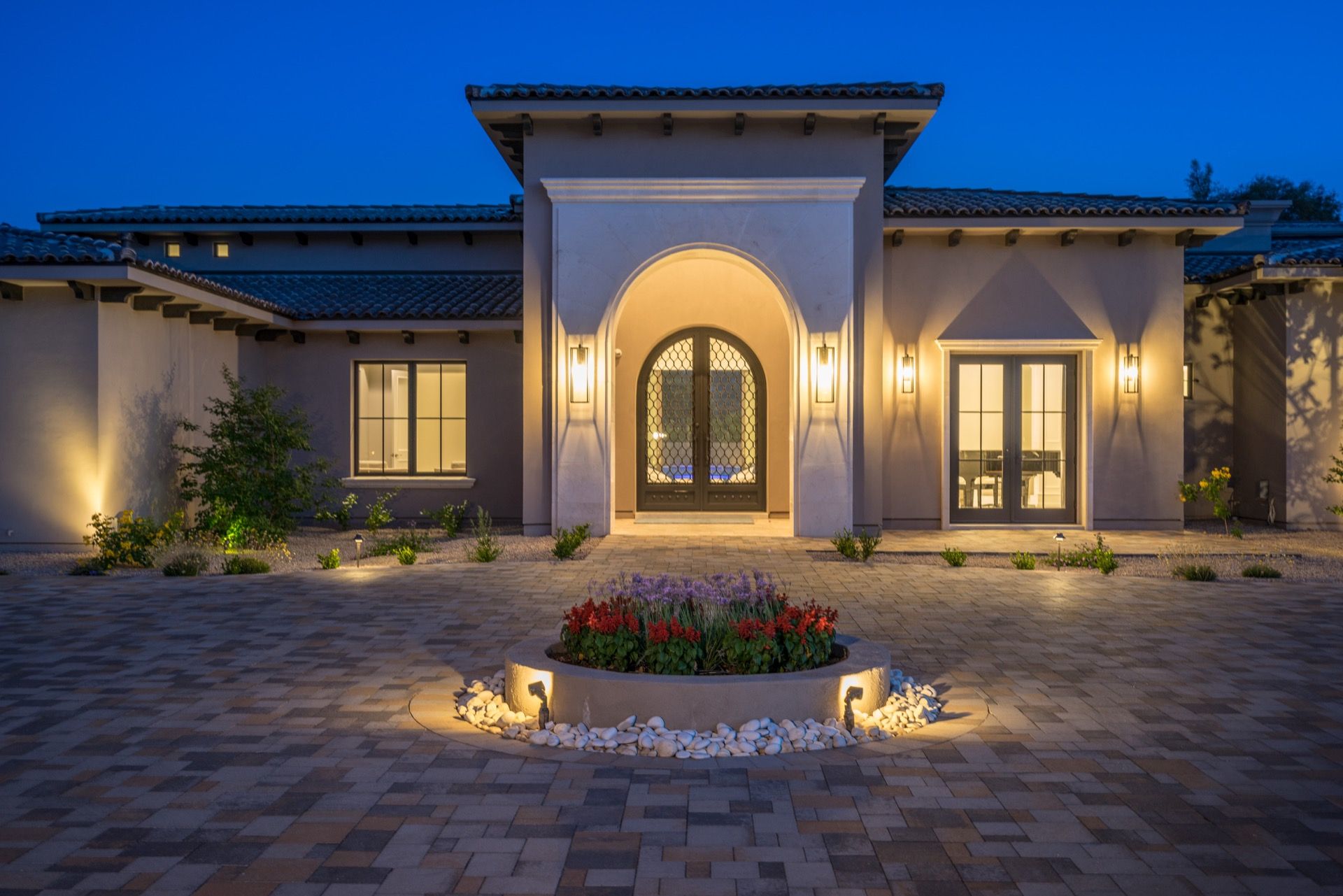 At Forte Homes, we are the custom home builder you can trust to design and build your dream home. The foundation of every service we offer is built on our values: integrity, character, and excellence. Arizona’s Premier End-to-End Custom Home Builder
