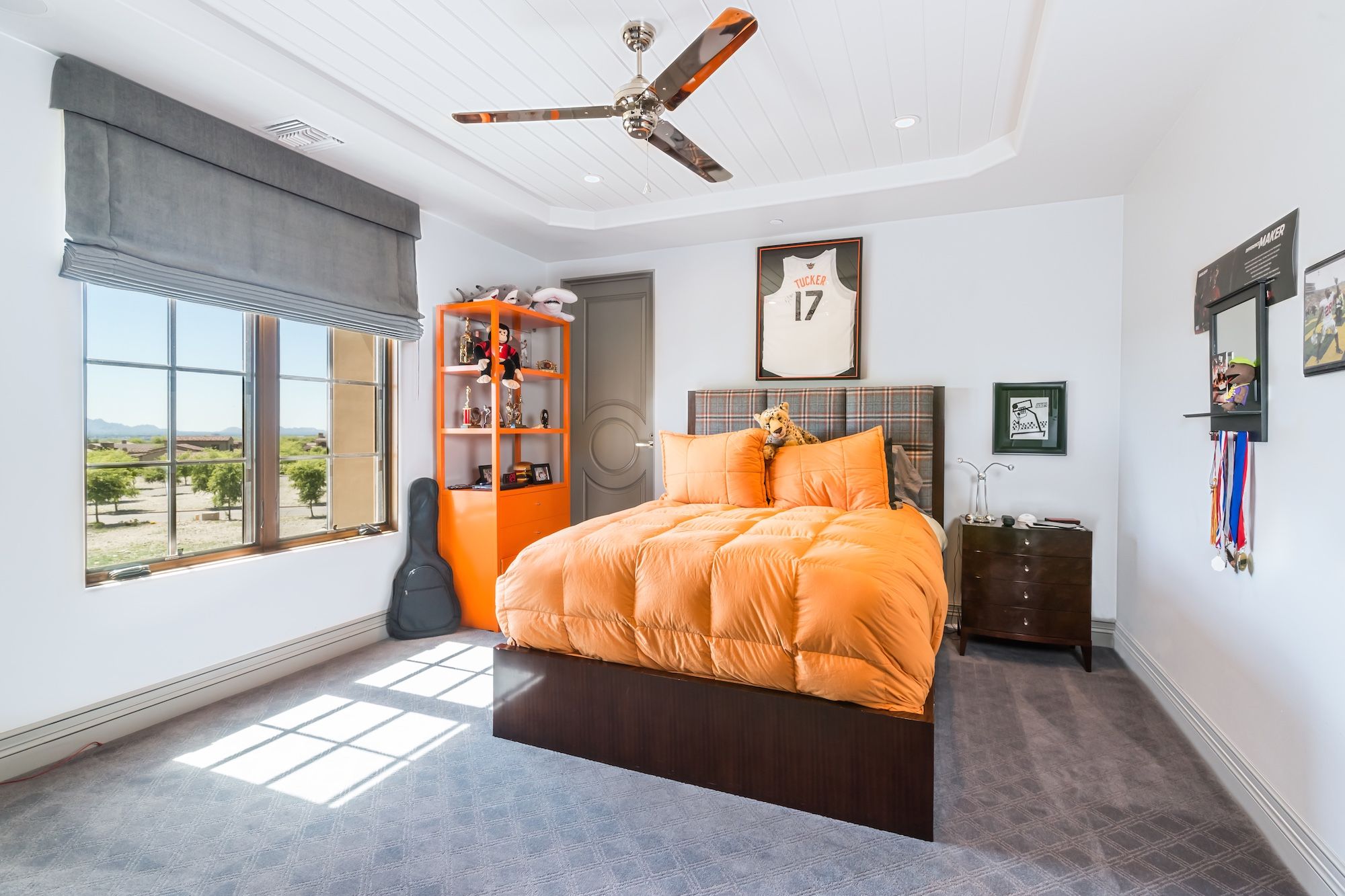 085 Bedroom 1.jpg