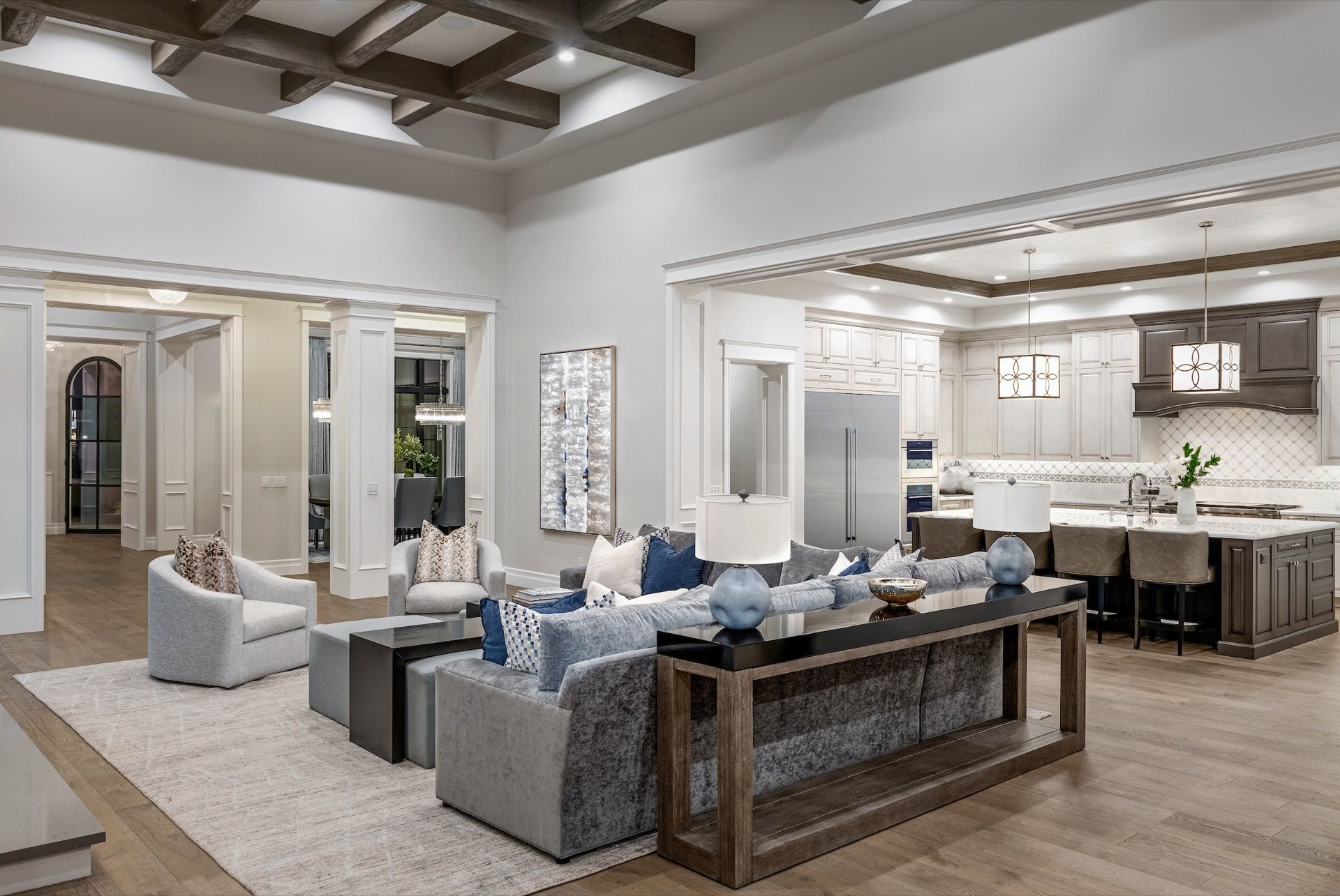 At Forte Homes, we are the custom home builder you can trust to design and build your dream home. The foundation of every service we offer is built on our values: integrity, character, and excellence. Arizona’s Premier End-to-End Custom Home Builder