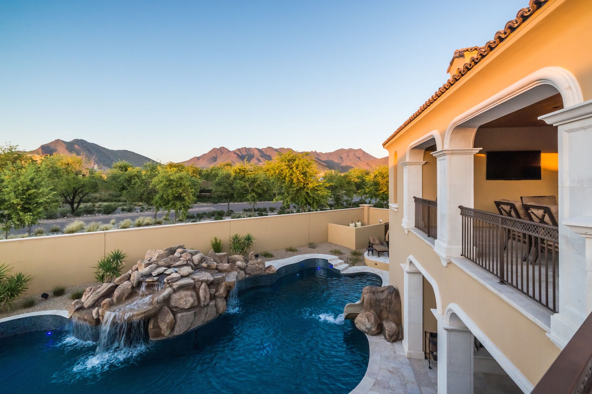 085 Upper Deck Pool View.jpg