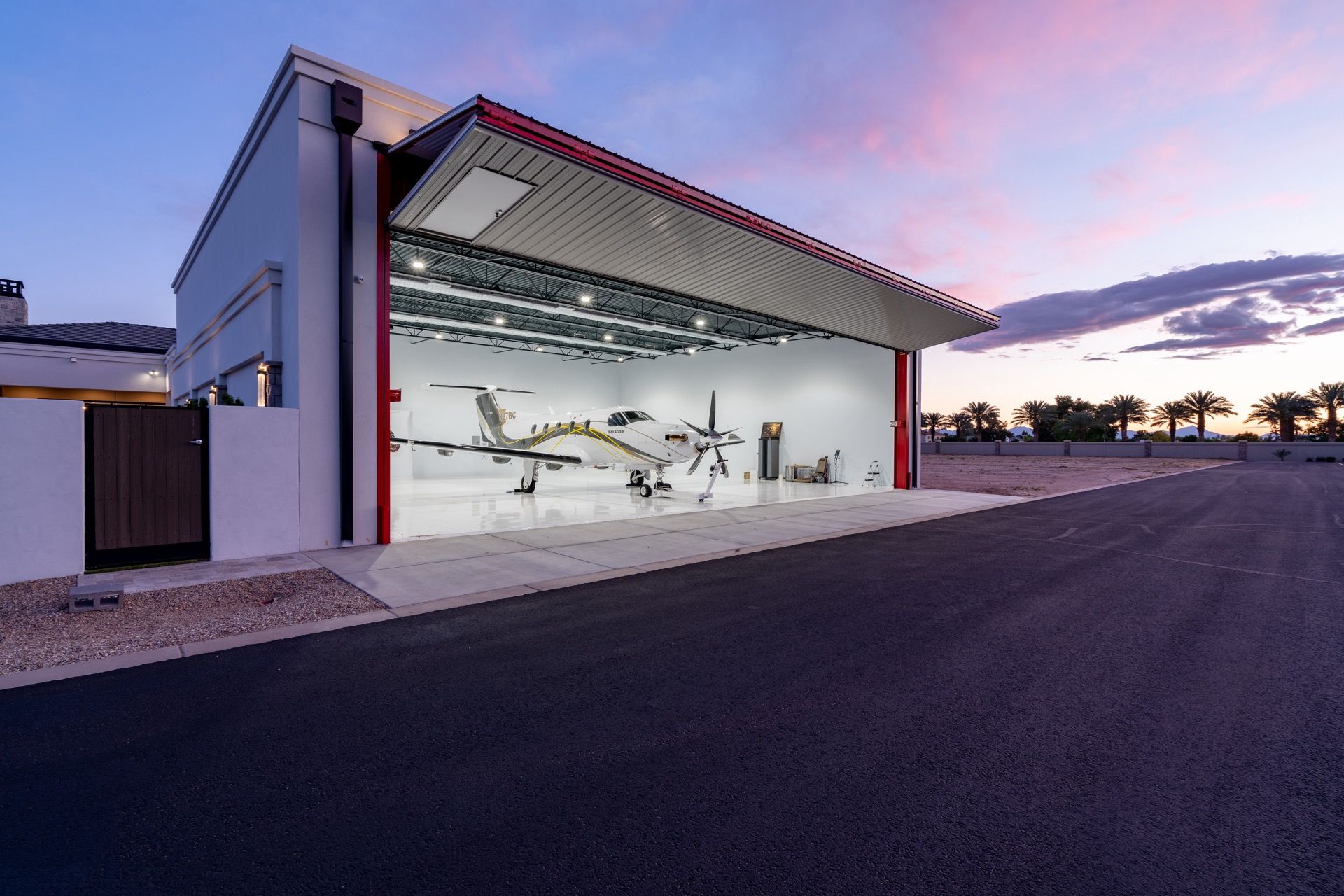 05_Beechcraft_5_of_7_mls.jpg