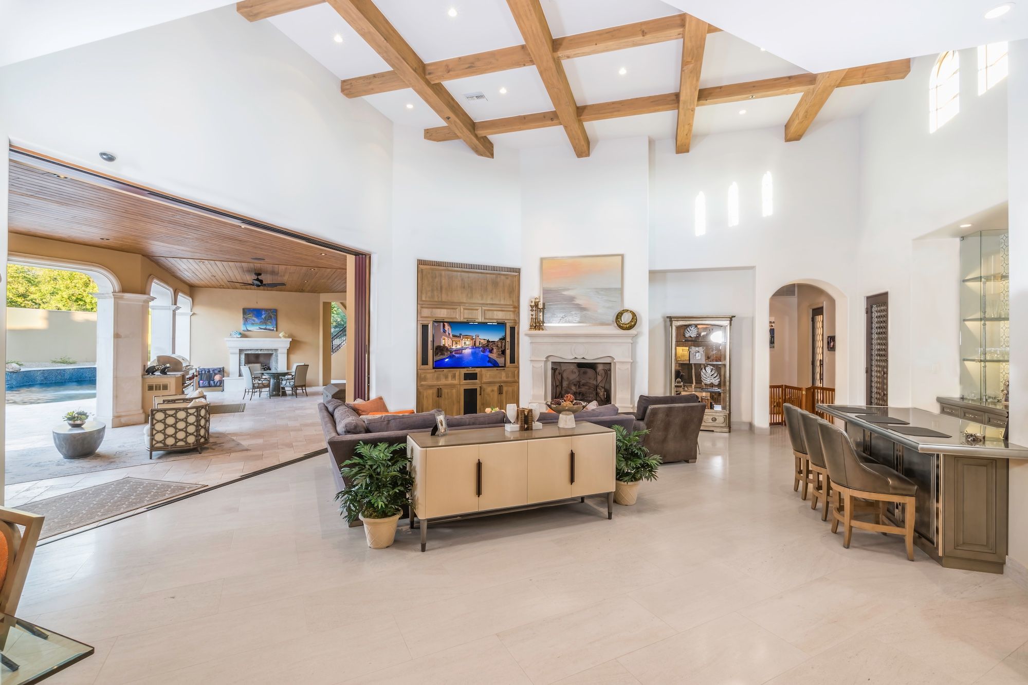 011 Living Room.jpg